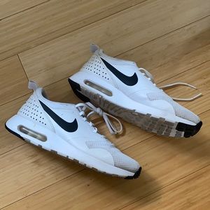 Nike Air Max Tavas Running shoes